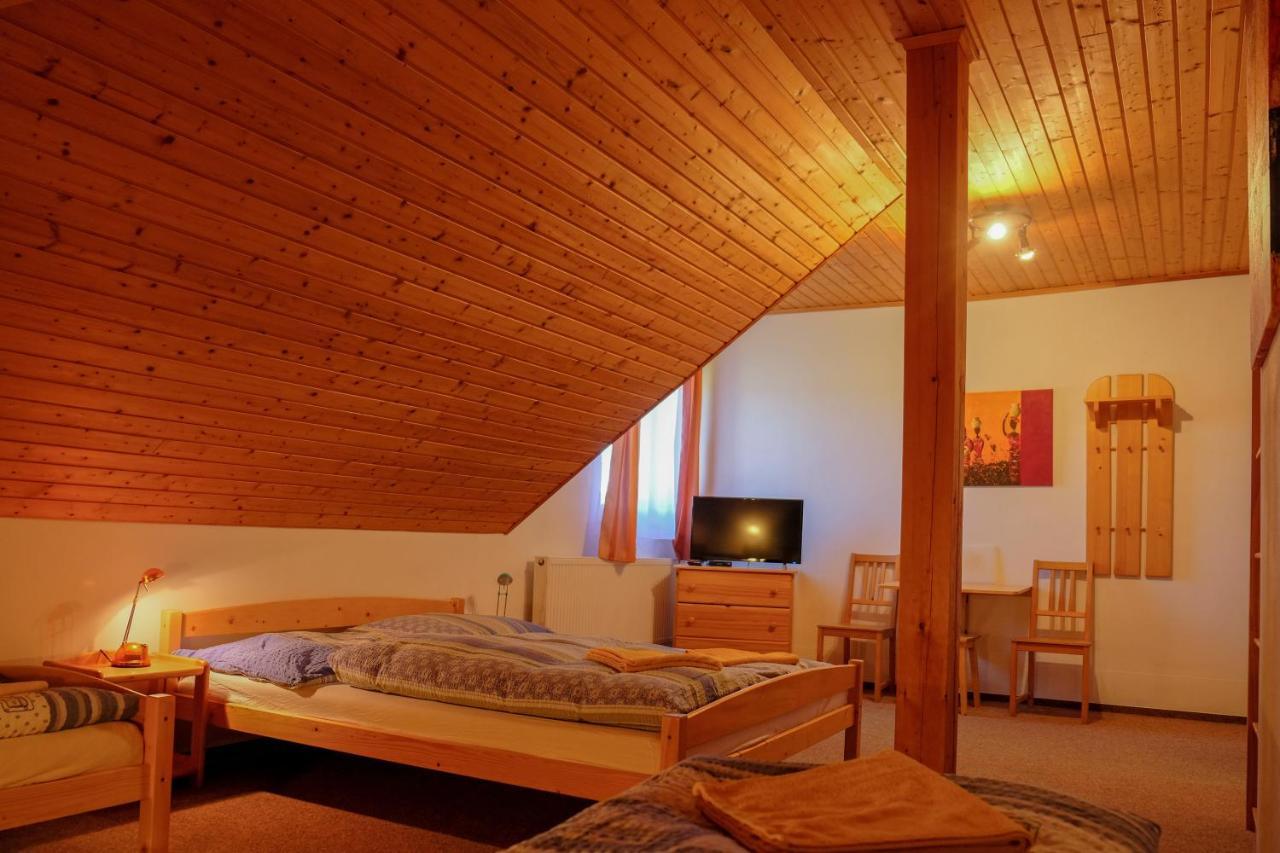 Horská Kvilda - Ubytování U Chvalů Exterior foto