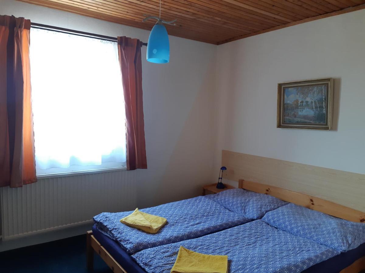 Horská Kvilda - Ubytování U Chvalů Exterior foto