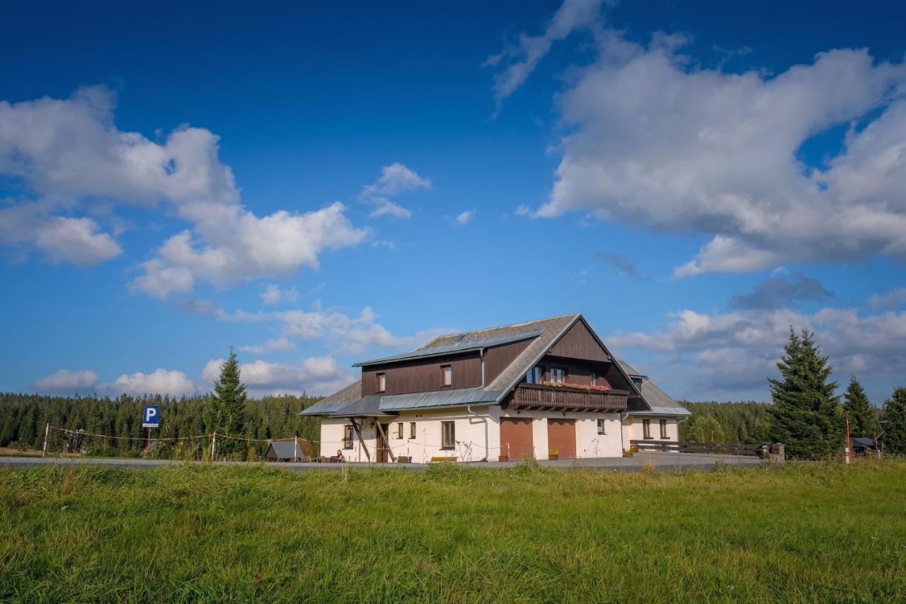 Horská Kvilda - Ubytování U Chvalů Exterior foto